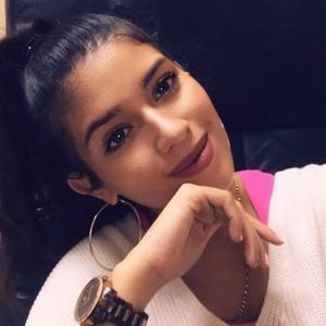 Meet your Posher, Eva